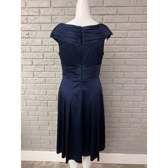 Calvin Klein Women Navy Crisscross Pleated V Neck Semi-Formal Dress Size 8 - Picture 2 of 11